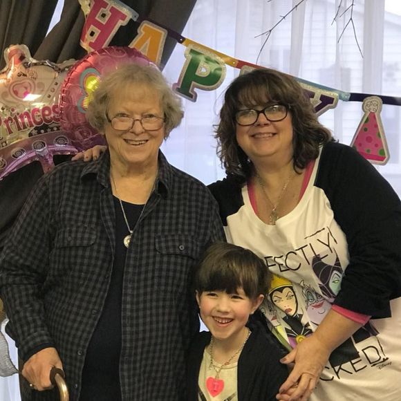 Meet your Posher, Joni - Picture 2 of 2